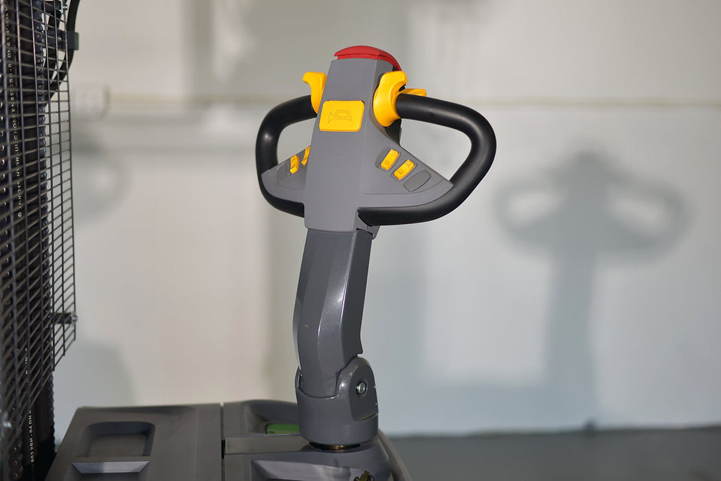 EKKO EB20CS-189Li | Lithium Straddle Stacker SIDE-SHIFT | 4400 lbs Capacity | 189" Lift Height