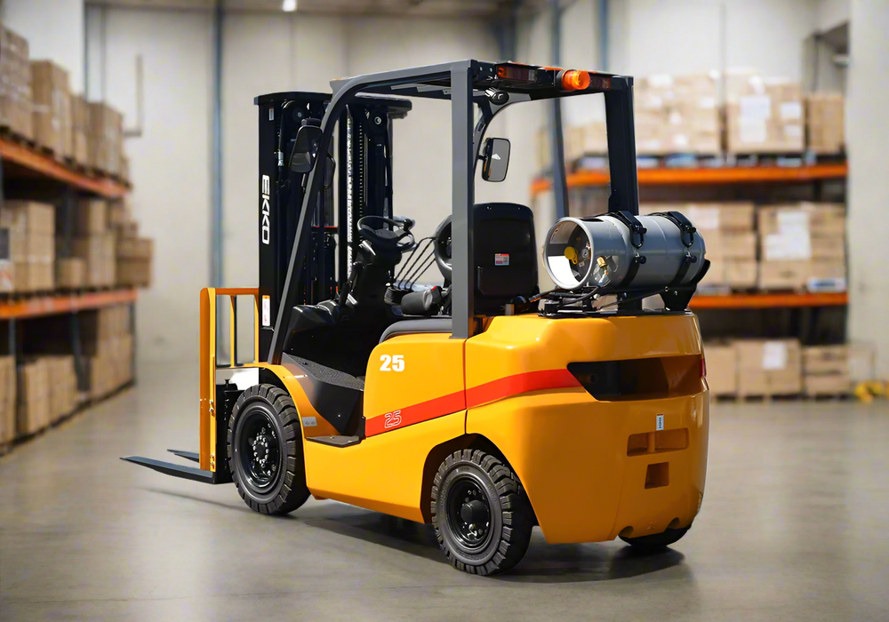 EKKO EK25TLP | Propane Forklift | 4 Wheel | 5000 lbs Capacity | Solid Pneumatic Tires
