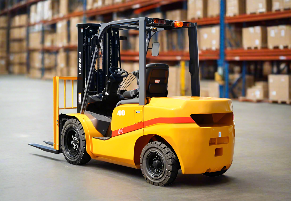 EKKO EK30D | Diesel Forklift | 4 Wheel | 6000 lbs Capacity | Solid Pneumatic Tires